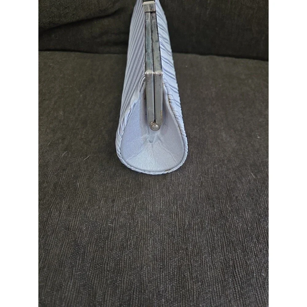 White Baggette Clutch Silver Snap Close Formal Date Night Prom Wedding - Picture 4 of 6
